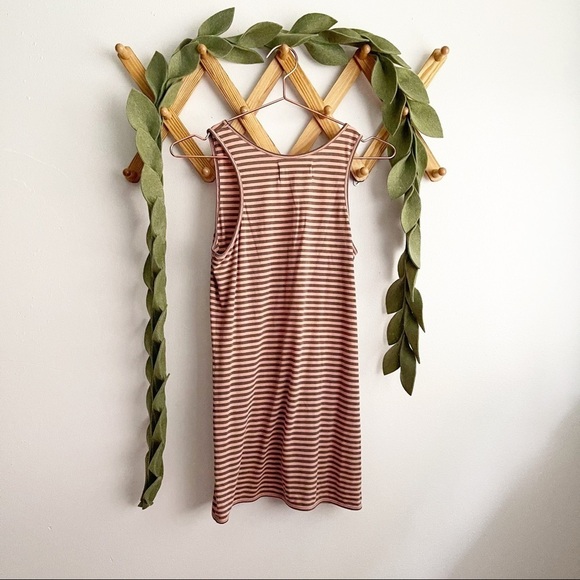 Demylee Striped Tank Top - Picture 4 of 4